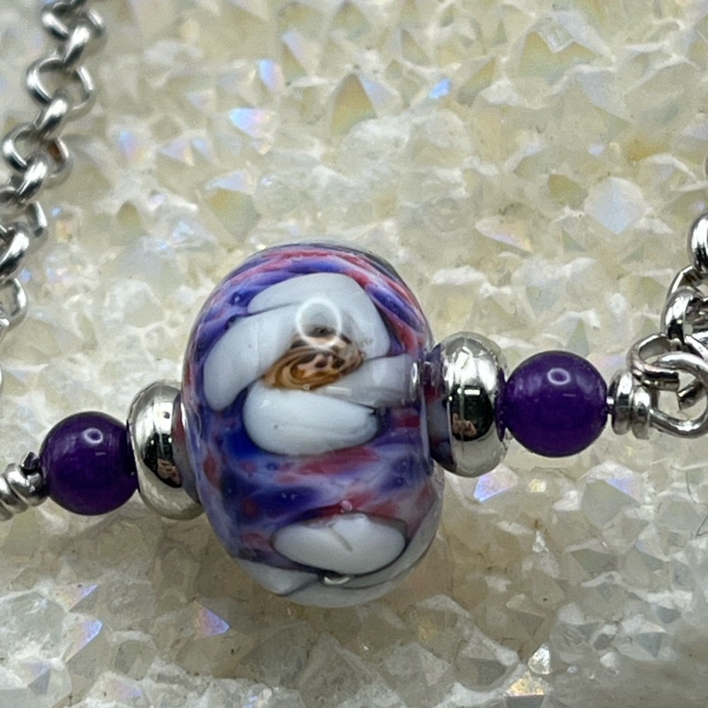 Silver and Purple Beaded Bracelet - Picture 2 of 7